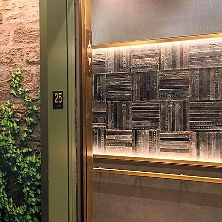 Hotel Renaissance Chelsea New York