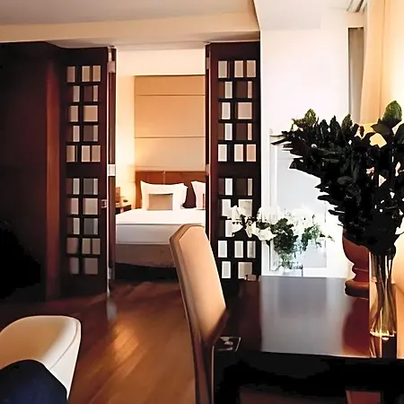 Sixty Soho 4*