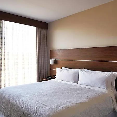 Express - Nyc Brooklyn - Sunset Park By Ihg