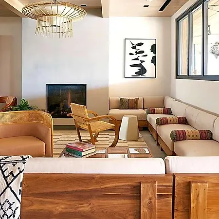 The Rockaway Hotel 4*