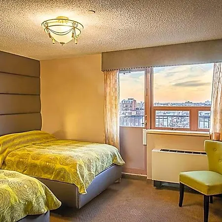 Hotel The Avenue Plaza 3*