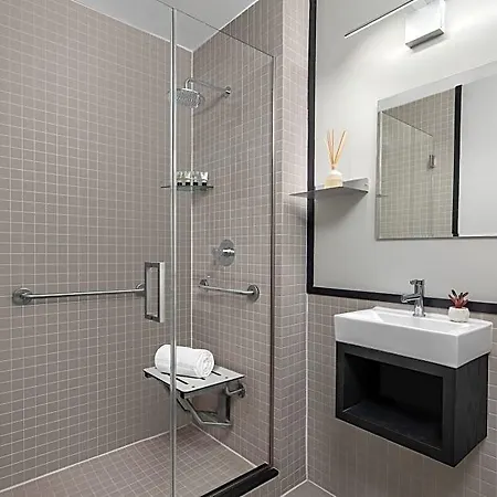 The Baltic Hotel 3*