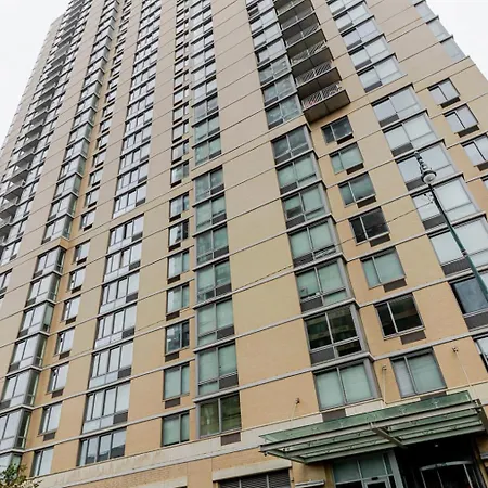 Apartment Lic 1br W Wd Elevator Doorman Nr E River Nyc-764 New York