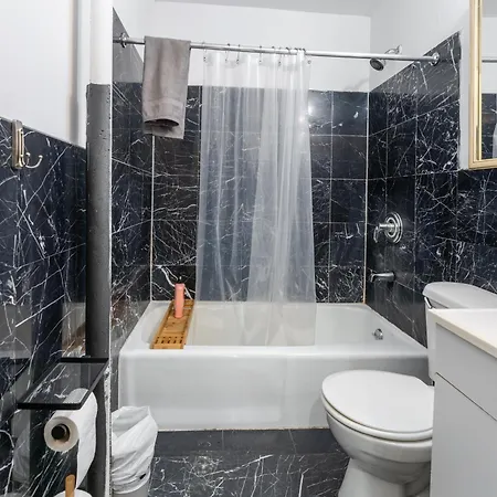 Chic One Bedroom Retreat In Downtown Manhattan * New York