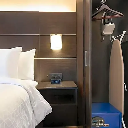 Express - Jamaica - Jfk Airtrain - Nyc By Ihg Hotel New York