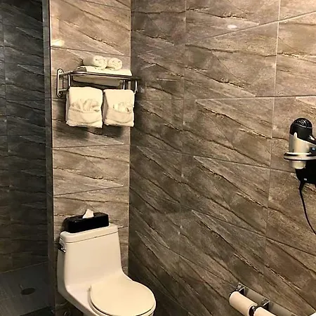 The Vue Express @ 39th Street Hotel New York