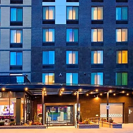 Hotel Fairfield & By Marriott Queens/queensboro Bridge New York