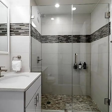 138 Bowery Hotel 4*