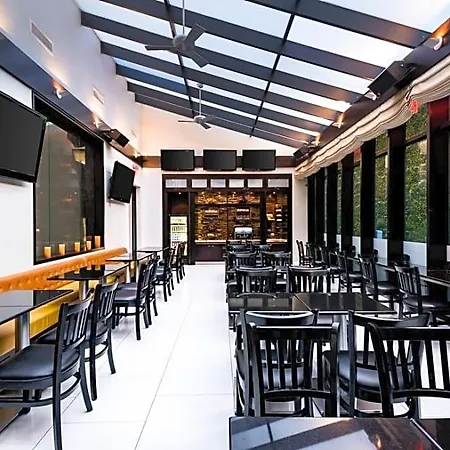 Fairfield By Marriott Manhattan Times Square Hotel