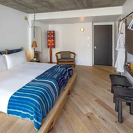 Hotel Made 4*