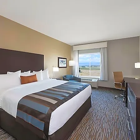 Hotel Wingate By Wyndham Jfk Airport, Far Rockaway Ny