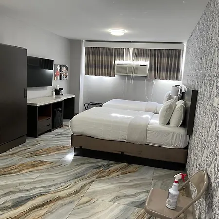 The Essence At Jfk Hotel