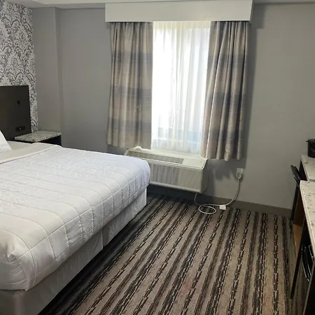 Hotel The Essence At Jfk