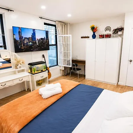Apartment Next To Manhattan 2 Bedrooms - Subway 20 Steps, Manhattan 1 Stop New York