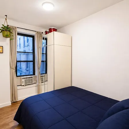 Next To Manhattan 2 Bedrooms - Subway 20 Steps, Manhattan 1 Stop *