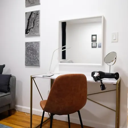 Apartment Close To Park, Lenox Hill & Ny Presbyterian New York