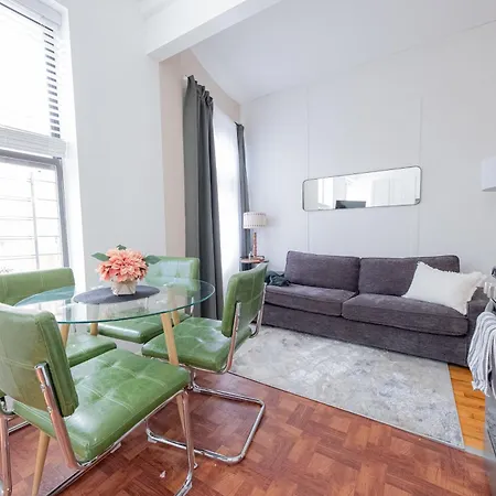 Apartment Sunlit 2br Park North Elevator & Laundry