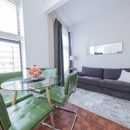 Sunlit 2br Park North Elevator & Laundry Apartment *