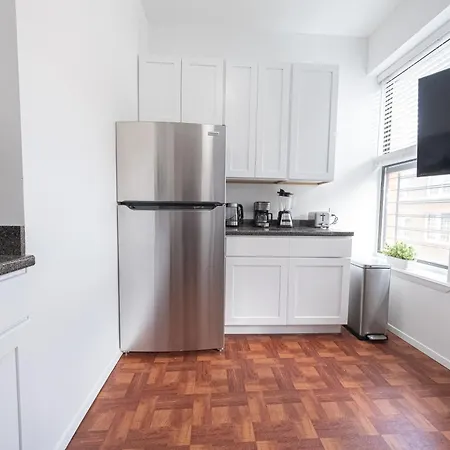 Sunlit 2br Park North Elevator & Laundry * New York