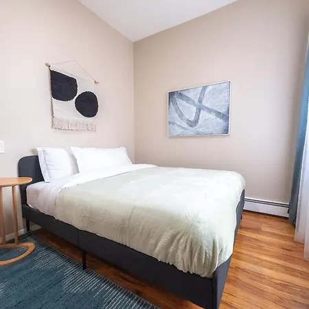 Sunlit 2br Park North Elevator & Laundry Apartment