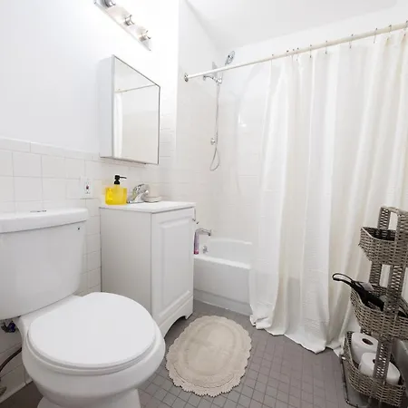 Sunlit 2br Park North Elevator & Laundry New York