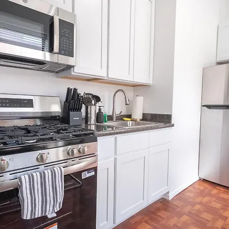 Apartment Sunlit 2br Park North Elevator & Laundry *