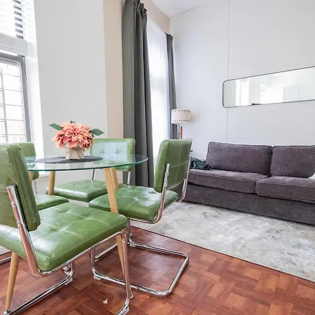Sunlit 2br Park North Elevator & Laundry