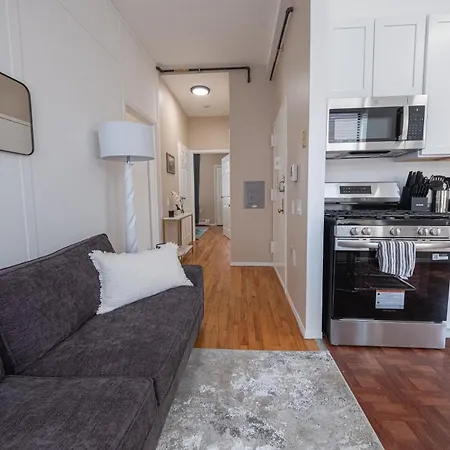 Apartment Sunlit 2br Park North Elevator & Laundry *