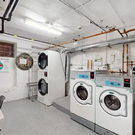 Apartment Sunlit 2br Park North Elevator & Laundry New York