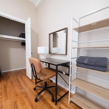 Sunlit 2br Park North Elevator & Laundry *