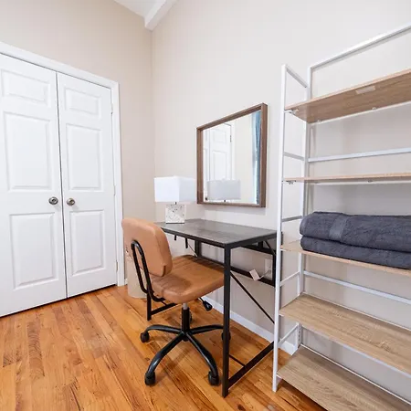 Sunlit 2br Park North Elevator & Laundry