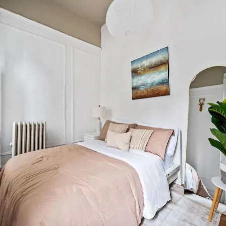 Charming 3br In Nyc New York