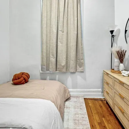 Charming 3br In Nyc Apartment New York