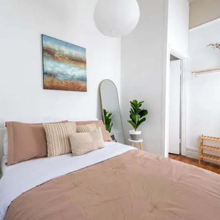Charming 3br In Nyc * New York