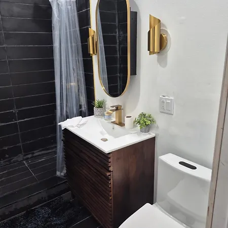 Relax And Unwind At Chic Bed-stuy Brownstone Apartment