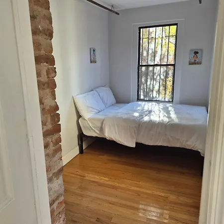Relax And Unwind At Chic Bed-stuy Brownstone Apartment