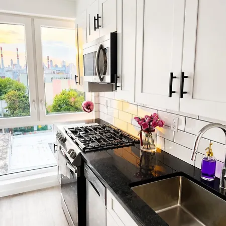 Lic Modern Minutes To Manhattan New York