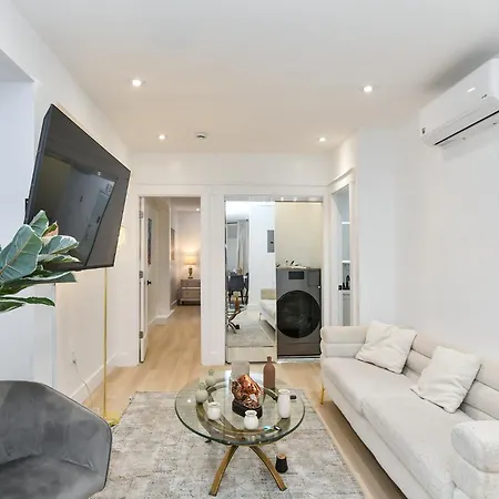 Designer Seaport - Sleeps 14 New York