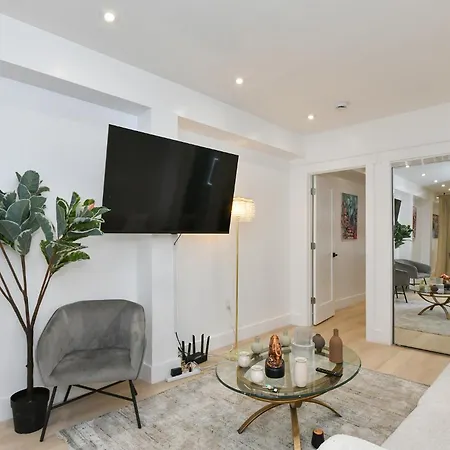 Designer Seaport - Sleeps 14 * New York