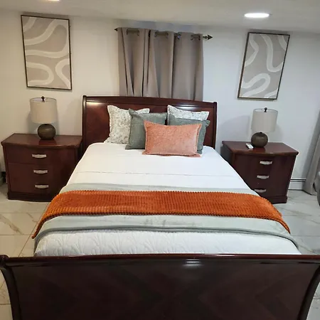 Tropical Oasis Homestay New York