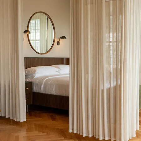Sela V Hotel 5*