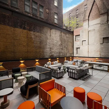 Hotel 38 City, Tapestry Collection By Hilton 4*