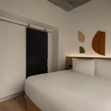 38 City, Tapestry Collection By Hilton 4*