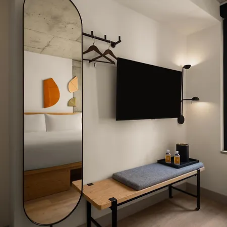 Hotel 38 City, Tapestry Collection By Hilton 4*