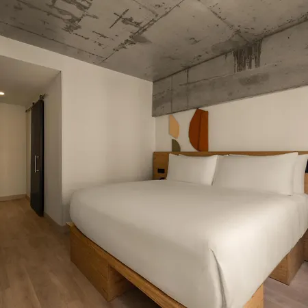 38 City, Tapestry Collection By Hilton New York