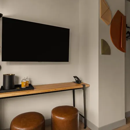 38 City, Tapestry Collection By Hilton Hotel New York