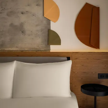 38 City, Tapestry Collection By Hilton 4*
