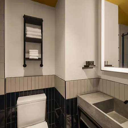 Hotel 38 City, Tapestry Collection By Hilton 4*
