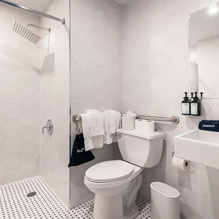 Inn Nomad At Return Policy Broadway