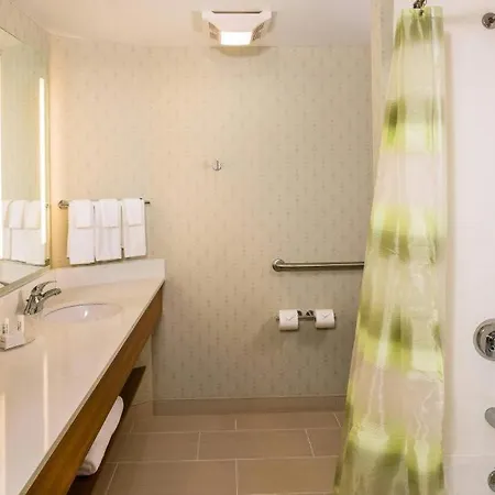 Hotel Springhill By Marriott Laguardia Airport 3*